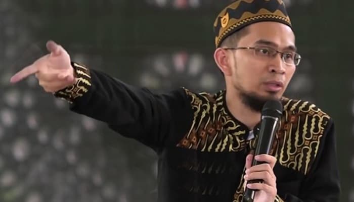 Tak Cuma Ceramah Kini Ustaz Adi Hidayat Kini Dosen Tetap di Universitas Ternama di Bandung, Kampus Mana?