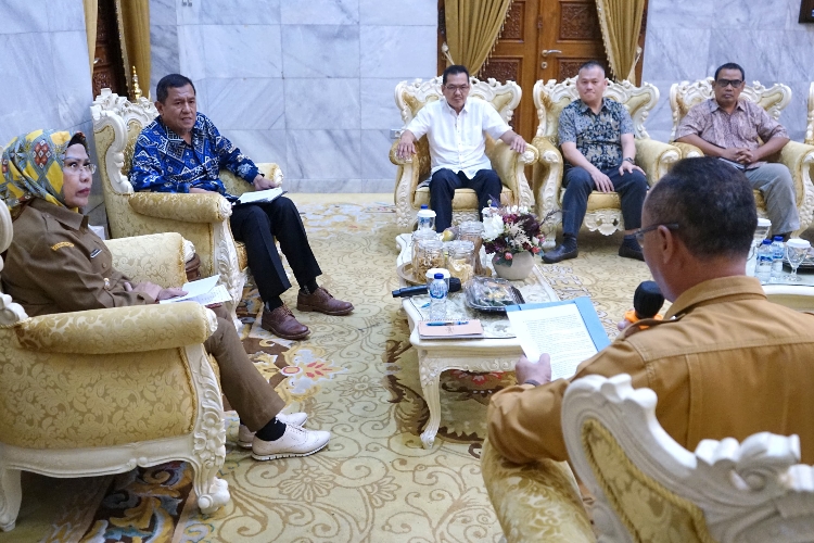 Tekan Angka Stunting Puluhan Ton Telur Dibagikan Untuk Ibu Hamil dan Anak-anak Kurang Gizi