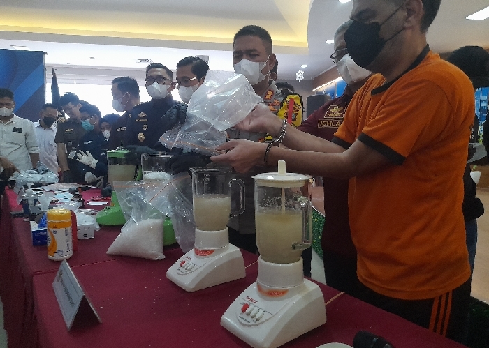 Jadi Juru Masak Sabu, WNA Iran Diciduk Tertangkap di Puncak Bogor