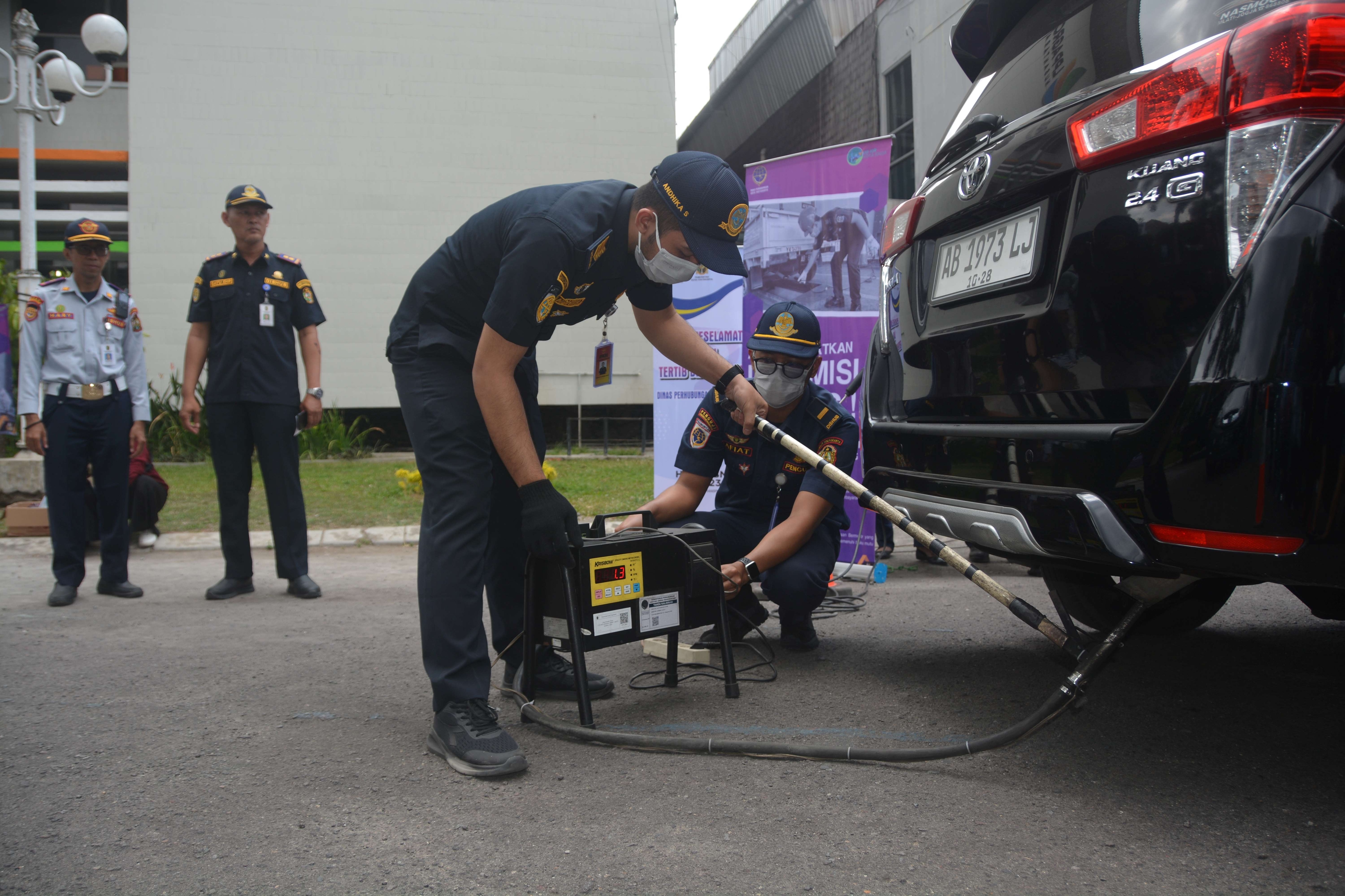 DILARANG! Kendaraan Berusia Lebih Dari 3 Tahun Melintas di Jakarta Mulai 1 November 2023