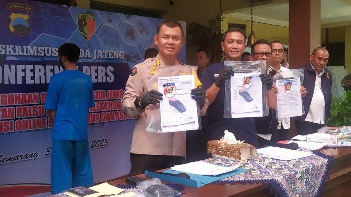 BOBOL DATA BANK, Wanita Semarang Kaget Dapat Tagihan 3 Miliar!