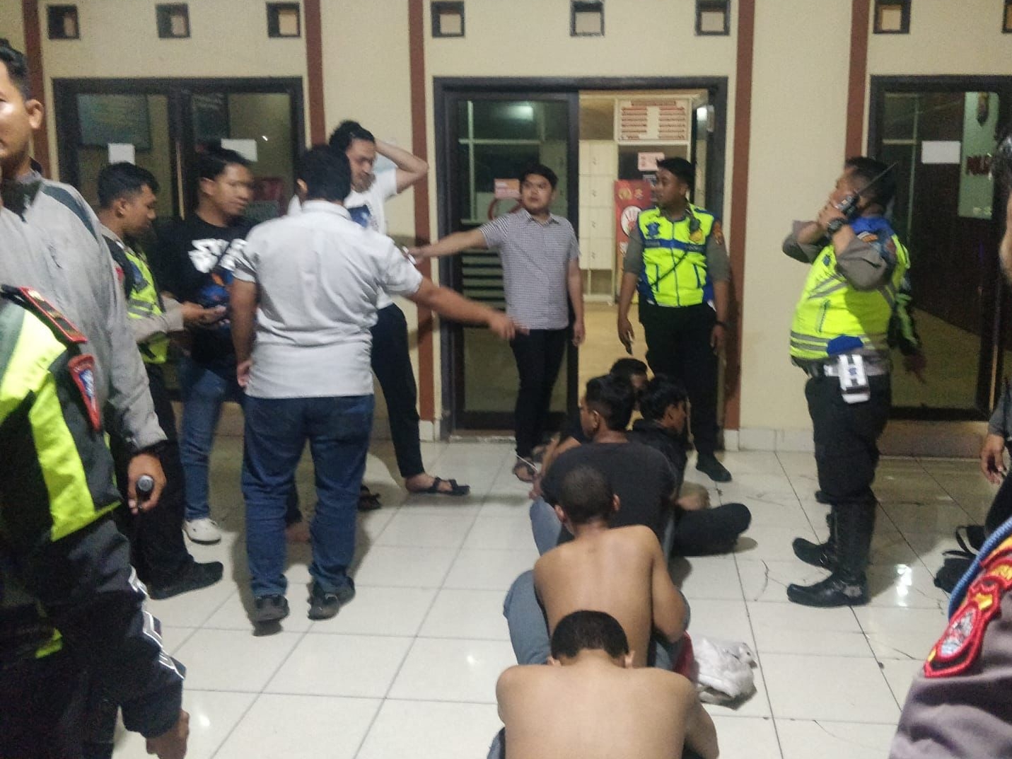Bawa Celurit Besar, 5 Pelajar di Kota Serang Diamankan Polisi Lalu Lintas