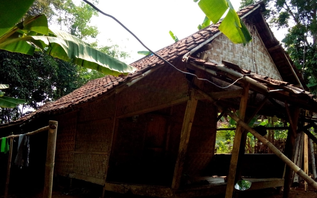 Potret Kemiskinan di Banten, Rumah Nyaris Ambruk di Lebak Masih Ditinggali