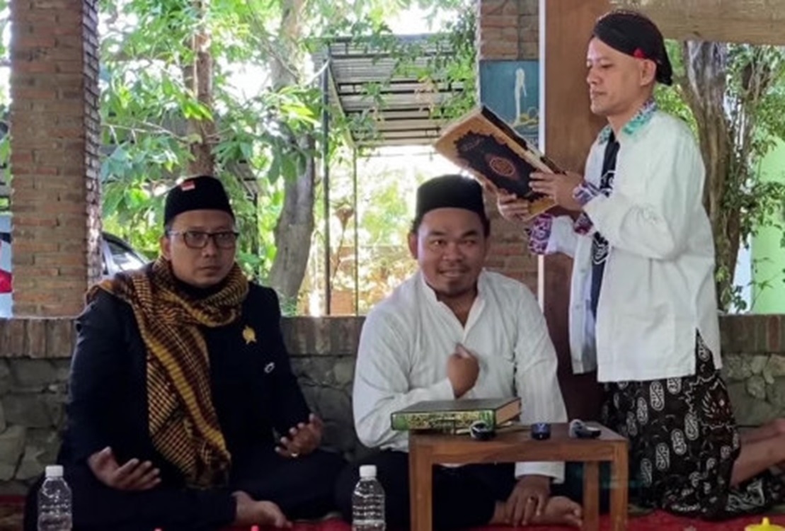 Heboh! 'PRIA ASAL KUDUS' Bersumpah, mengaku Ditunjuk Rasulullah Menjadi Imam Mahdi