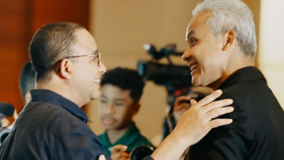 Anies Dan Ganjar Tidak Saling Sapa Selesai Acara Haul KH Bisri Syansuri ke-45 di Ponpes Mamba'ul Ma'arif Denanyar Jombang