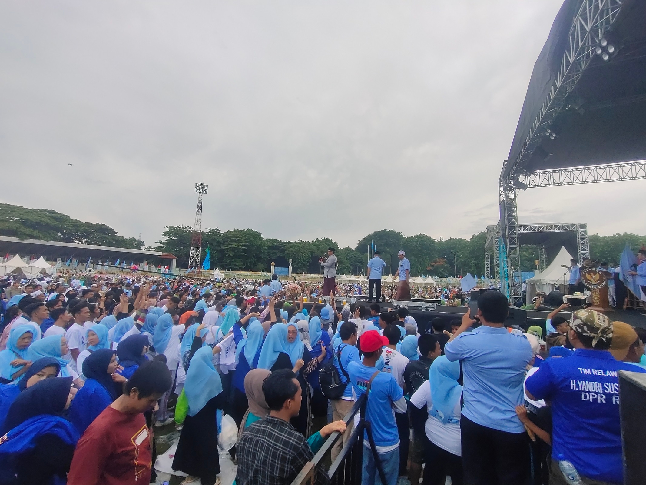 Pernah Dikasih Nilai Rendah, Prabowo Subianto Ngaku Minder Di Depan Relawan