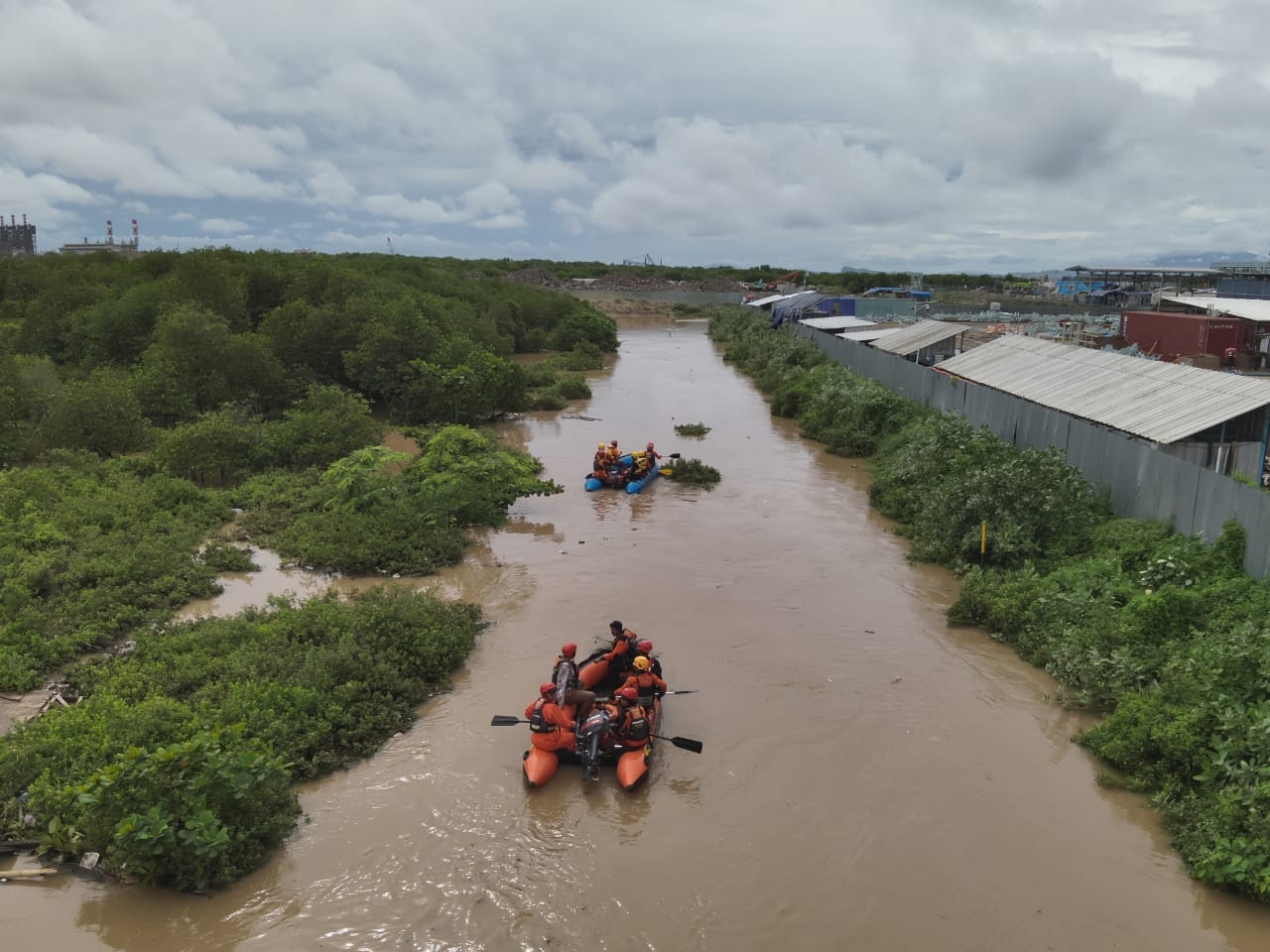 Karyawan PT. KINE PROJECT JO PLANT OSBL Dilaporkan Hilang Setelah Terseret Arus Banjir