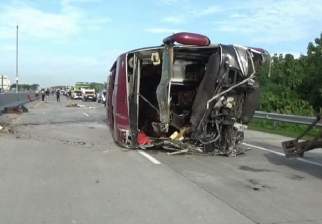 3 Orang Tewas Akibat Kecelakaan Bus Yang Membawa 50 Rombongan BRIGADE Hanura Pulang Kampanye di Gelora Bungkarno