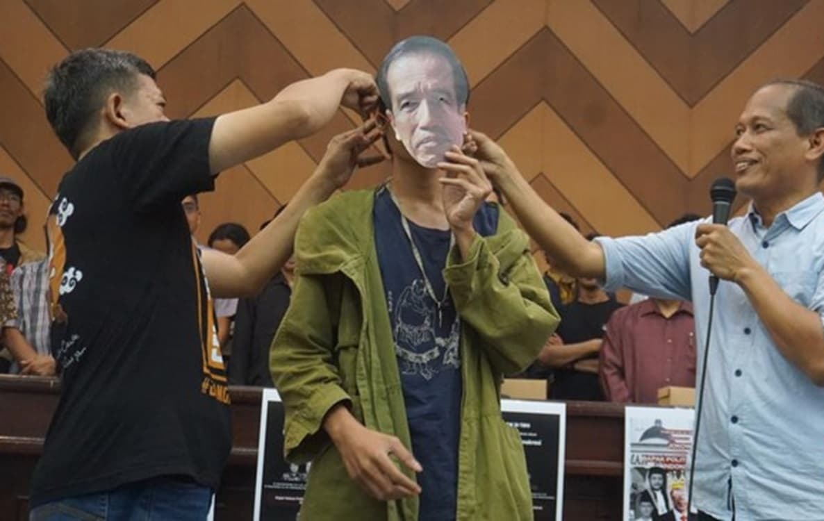 Jokowi di Nobatkan Sebagai Bapak Politik Dinasti Indonesia Oleh Forum Cik Di Tiro