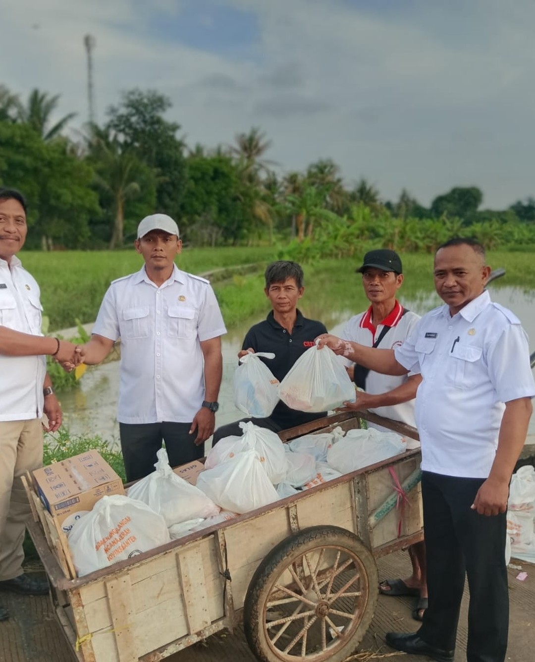 Batuan Logistik Korban Banjir di Sepatan dan Kosambi Tangerang Mulai Disalurkan