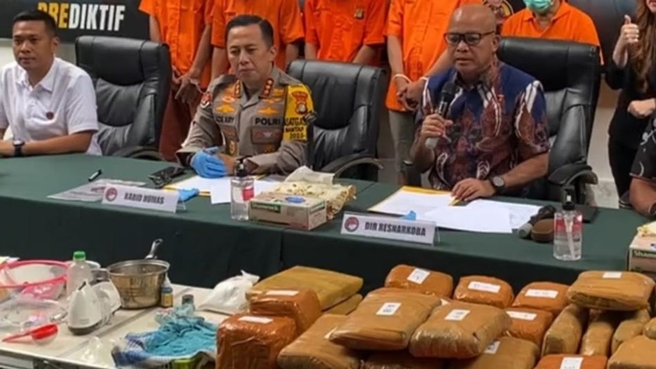 Pabrik Ekstasi Rumahan di Apartemen Sentraland, Cengkareng di Grebek Polda Metro Jaya