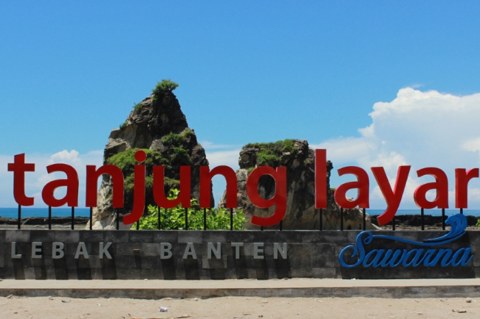 Tanjung Layar Sawarna, Pantai Sejuta Pesona di Ujung Barat Pulau Jawa