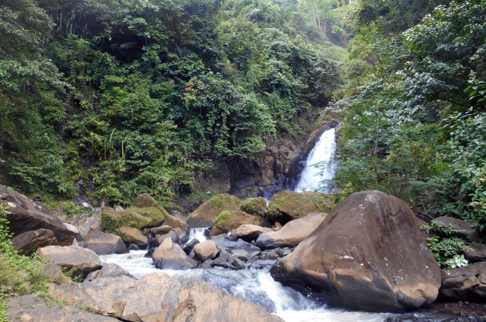 Pesona Curug Kanteh, Destinasi Wisata Alam Air Terjun di Lebak, Banten!