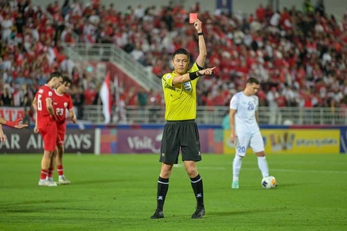 3 Keputusan Shen Yinhao, Wasit yang Rugikan Indonesia Lawan Uzbekistan