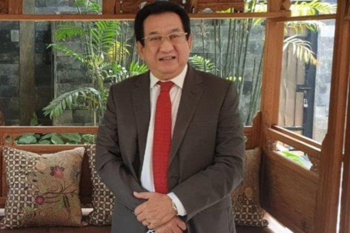 Aktor Senior Anwar Fuady Diduga Akan Berencana Nikahi Wiwiet Tatung Juli 2024