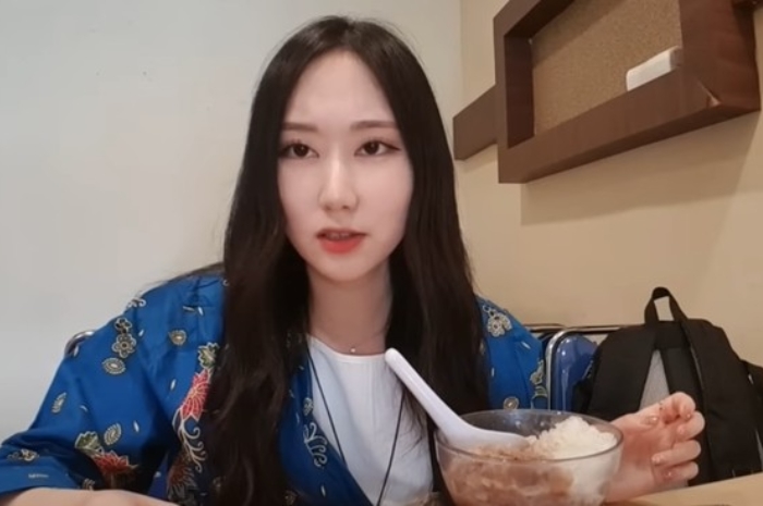 Viral! Seorang Youtuber Cantik Asal Korea ‘Jiah’ Diajak Om-om ke Hotel