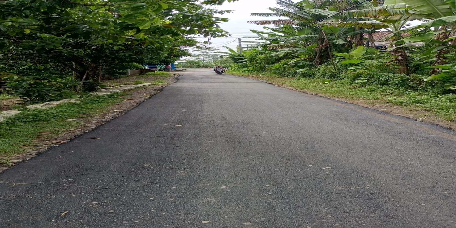 Masyarakat Kampung Kandang Manjangan Apresiasi Pembangunan Jalan Desa, Warga Ucapkan Terima Kasih Pada Kades