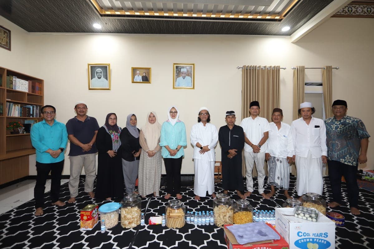 Dukung Airin di Pilkada Banten, KH Ocep Sonhaji Optimistis Banten Maju