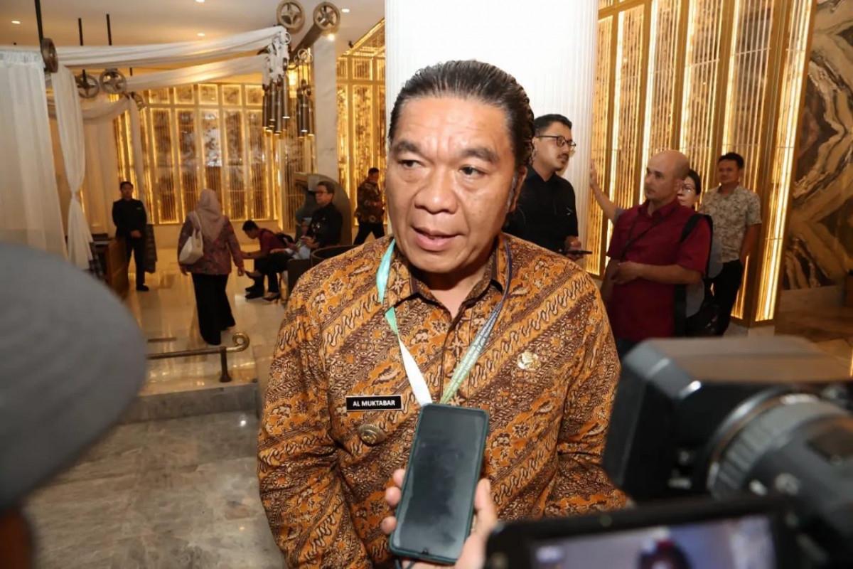 Al Muktabar Siap Gelontorkan Dana Bagi Warga Banten Keperguruan Tinggi, Meskipun UT Tawarkan Mata Kuliah Gratis!