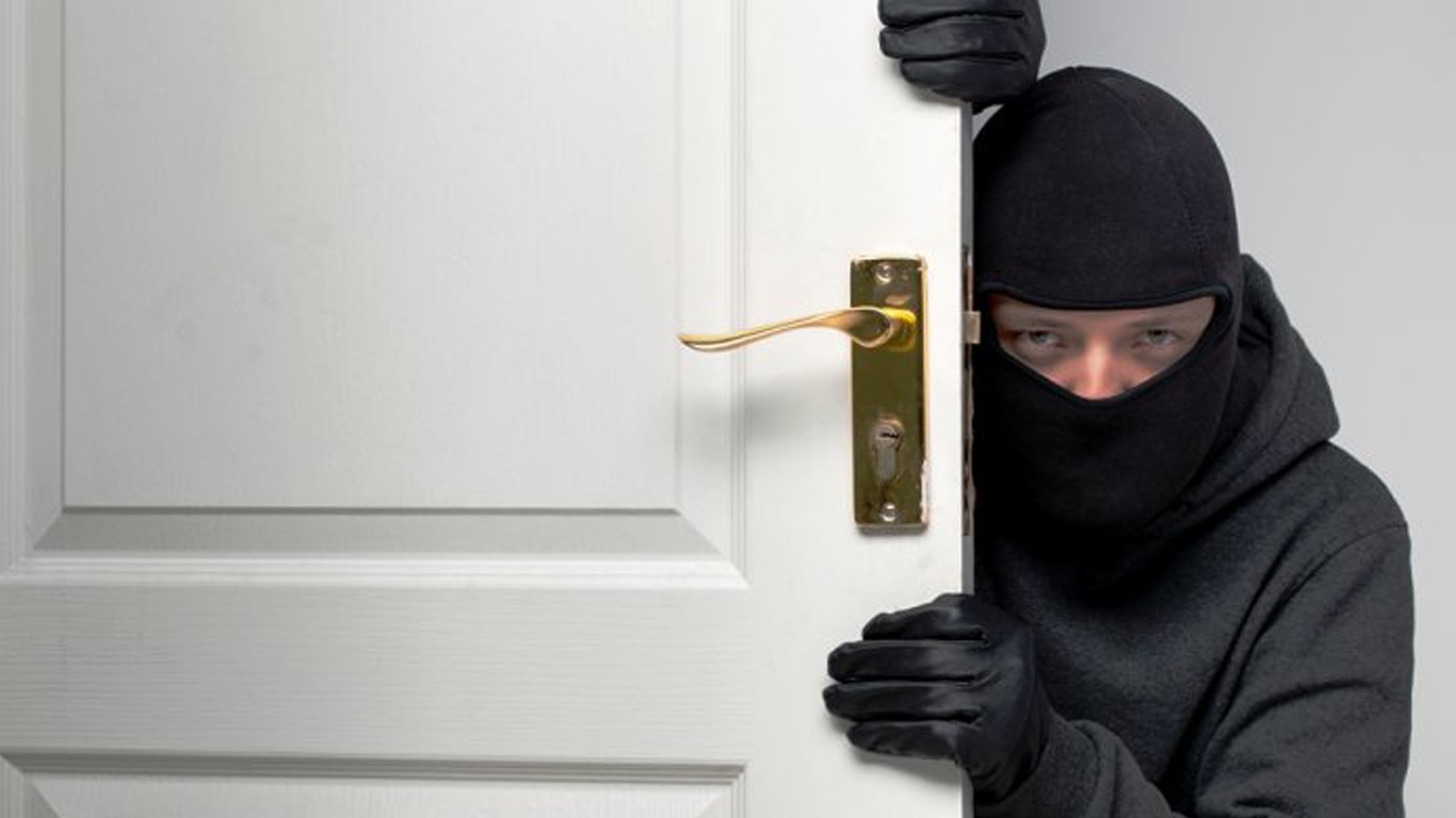 Naas! Rumah Warga di Kota Tangerang Dibobol Maling Saat Ditinggal Berlibur ke Dieng, Korban Kehilangan Rp500 Juta Berupa Uang dan Perhiasan