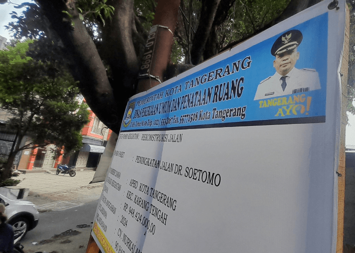 Pengendara Motor Jadi Korban Galian Proyek ‘Malapetaka’ Pemkot Tangerang, Nurdin Minta Maaf!