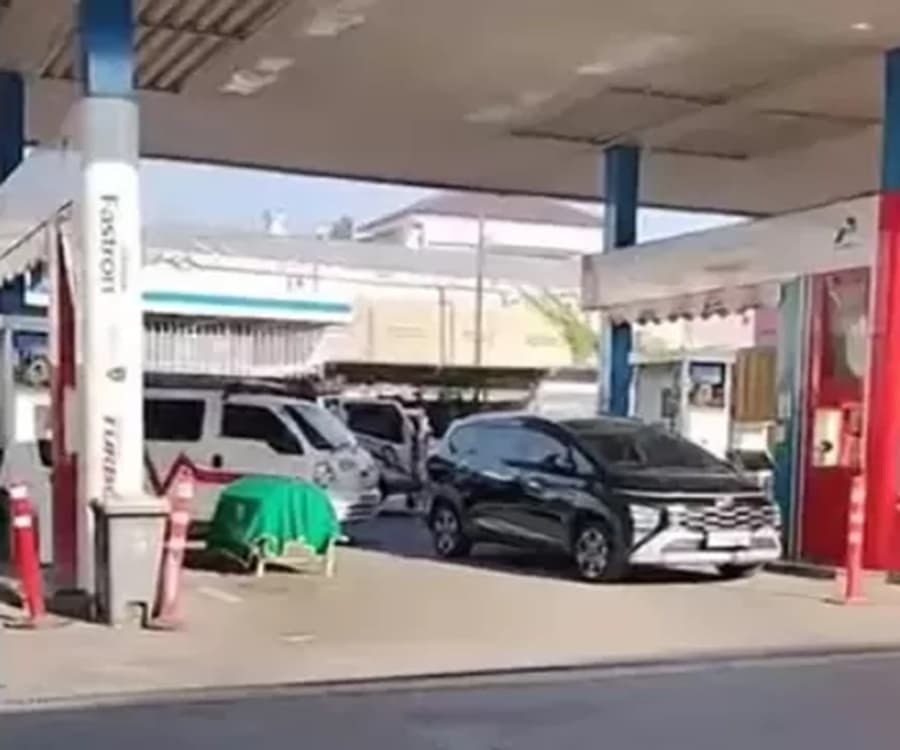 Miris! Jenazah Diturunkan di SPBU Semarang karena Mobil Ambulans Dilarang Isi BBM