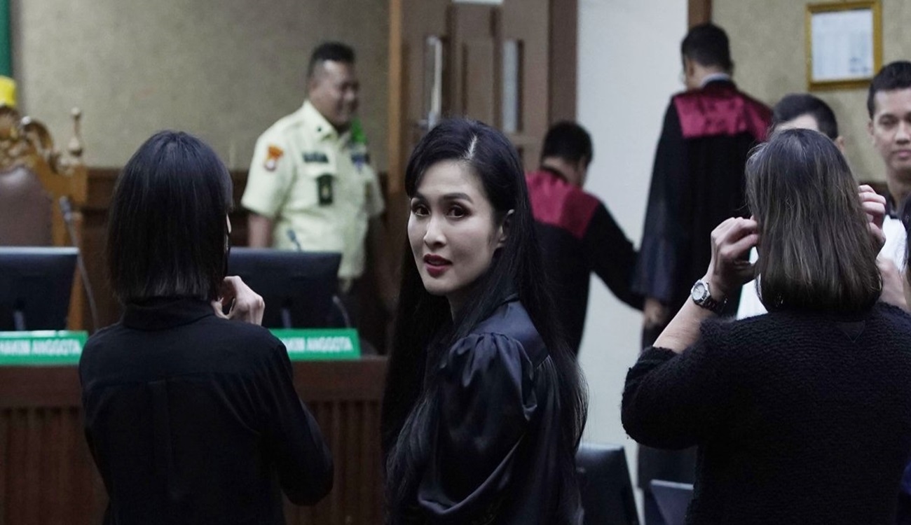 Harvey Moeis, Diminta Hakim Bukti Pembelian salah satu kalung, dari 141 Item Emas Milik Sandra Dewi