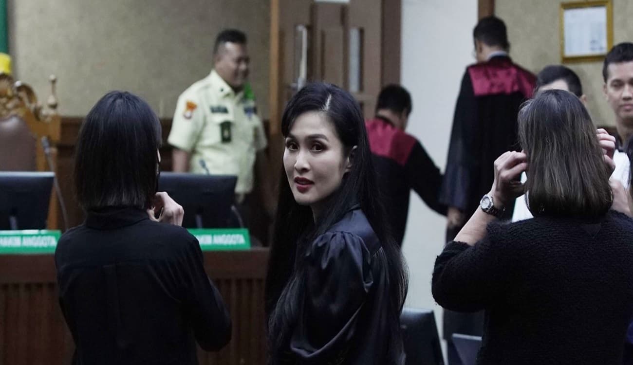 Harvey Moeis, Diminta Hakim Bukti Pembelian salah satu kalung, dari 141 Item Emas Milik Sandra Dewi