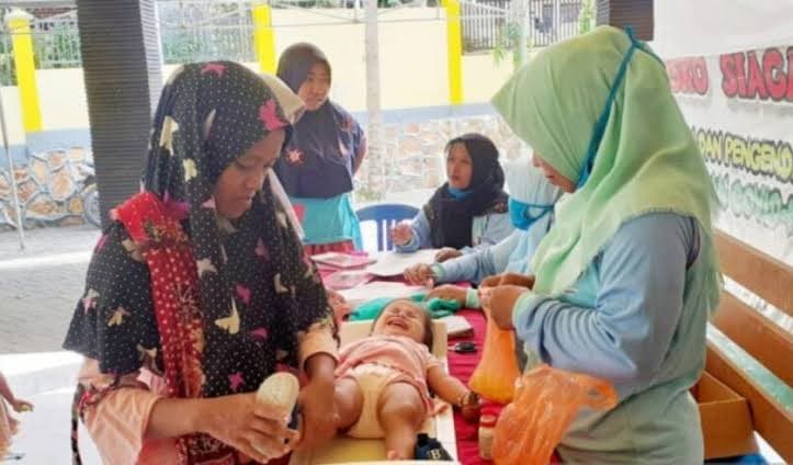 Bu Kades Jual Gedung Posyandu Rp25 Juta Kini Kena Batunya Pakai Rompi Oren