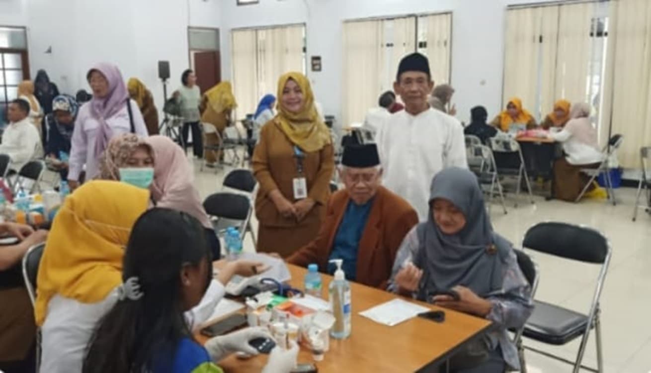 Plh Sekda Soma Atmaja Apresiasi Ratusan Pensiunan Daerah, Gelar Cek Kesehatan dan Ikut Seminar Gratis!