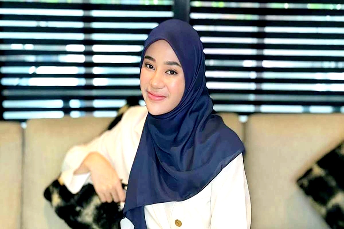 Siapa sih Clara Shinta ? Ada Apa Dengan Gus Miftah ?, Yuk Lihat Profilnya ...