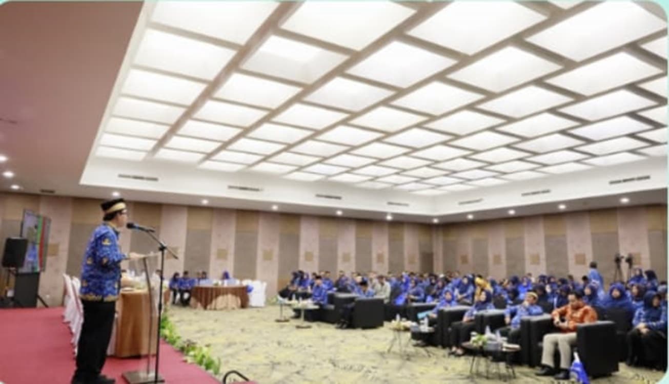 KORPRl Pemkab Tangerang, Berikan Kadeuhdeuh Pada ASN Yang Telah Purna Bakti