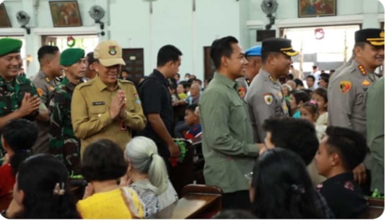 Pj Gubernur, Kapolda dan Pj Bupati Pantau Pelaksanaan Natal di Gereja Santa Odelia