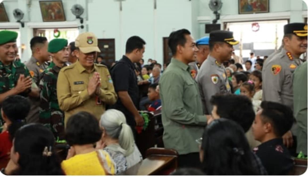 Pj Gubernur, Kapolda dan Pj Bupati Pantau Pelaksanaan Natal di Gereja Santa Odelia