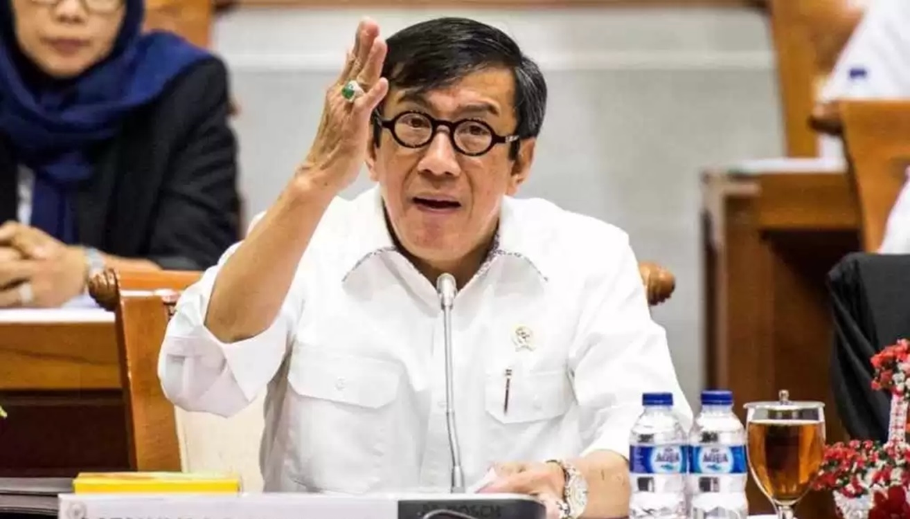 Gegara Ungkap Data Baru Keberadaan Buronan Harun Masiku, Yasonna Pernah Copot Dirjen Imigrasi