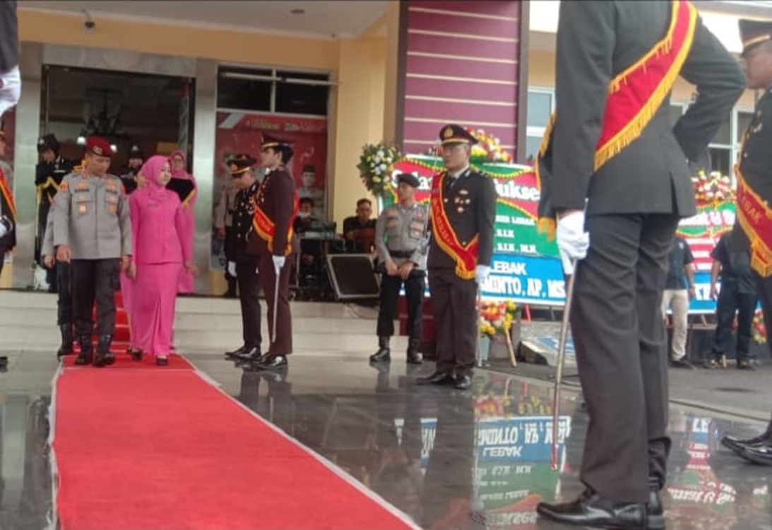 Polda Banten Gelar Sertijab, Dari Kapolres Lama Ke Kapolres Baru, AKBP Suyono: Minta Maaf, Belum Bisa Memberikan Yang Terbaik!