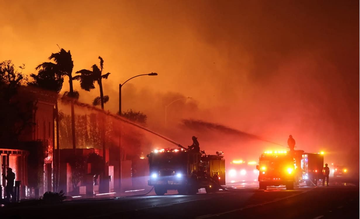 Usai Trump dan Aktor James Woods Ancam Hancurkan Gaza, LA jadi Lautan Api, Rugi 2.448 Triliun, Hingga Pemadam Kebakaran Salah Kirim Pesan Warga Panik