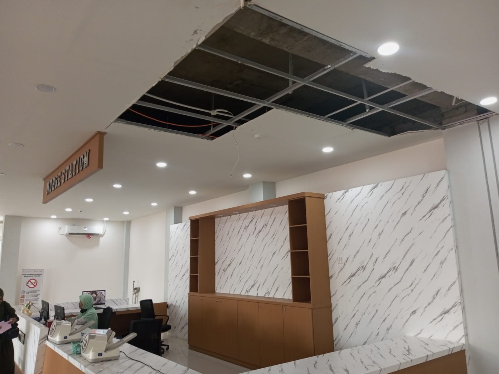 RSUD Adjidarmo Lebak, Dibangun Asal Jadi, Belum Genap Satu Semester Jebol, Manajemen Tutup Mata