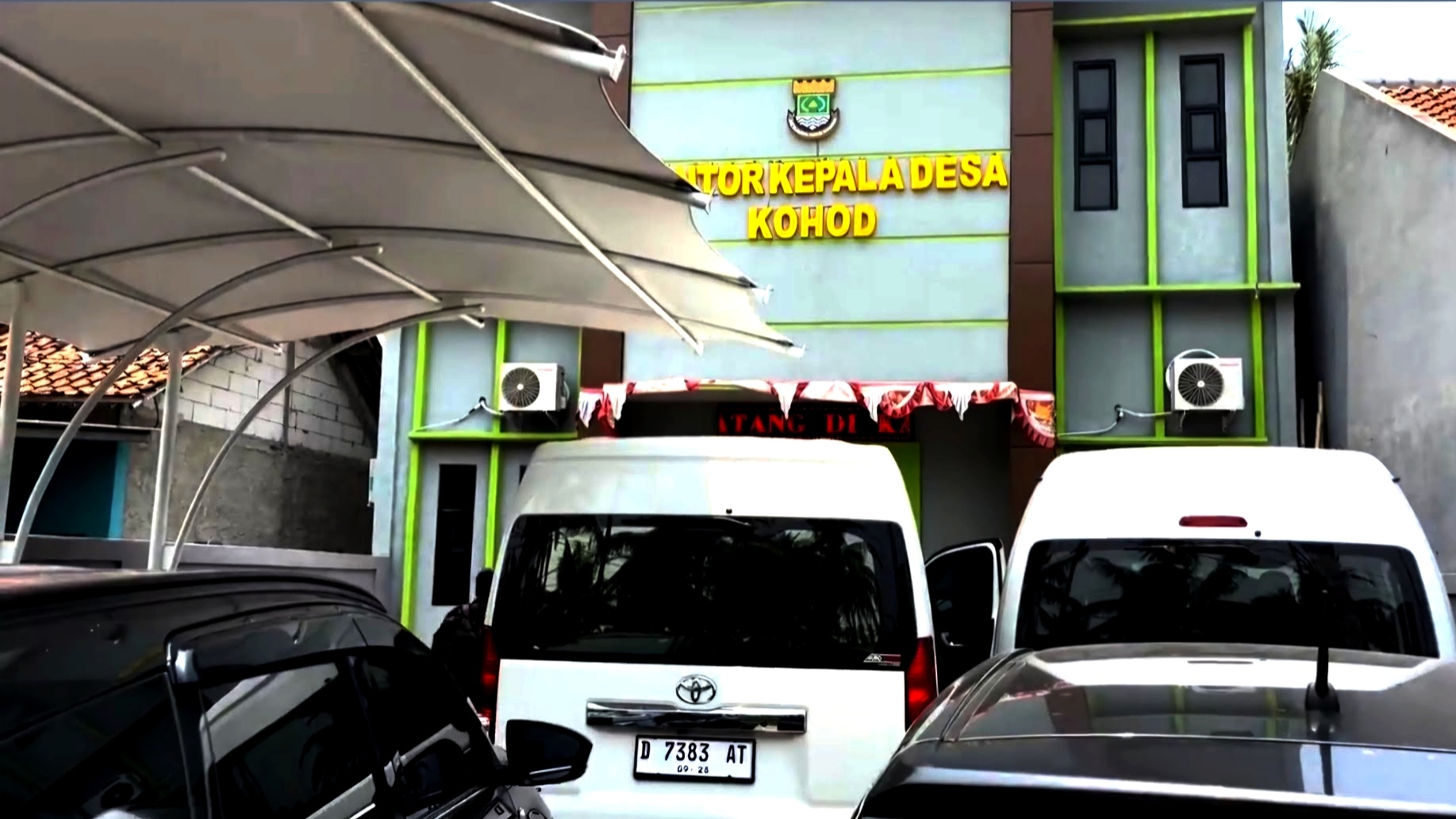 Kepala Desa Kohod Tangerang Jadi Sorotan, Apakah Terkait Proyek Pagar Laut PIK 2 Dengan Mobil Mewah ? Berikut Ulasannya