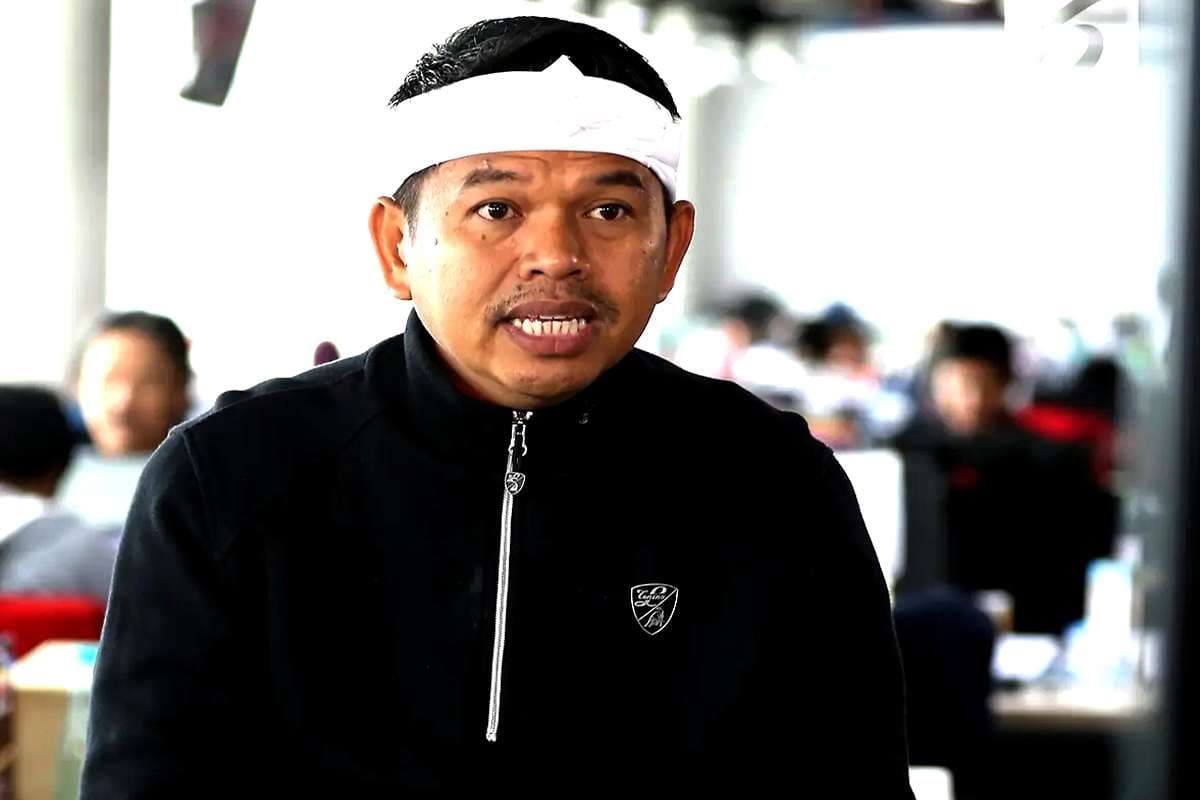 Belum Dilantik, Dedi Mulyadi Janji Bantu Masyarakat Jawa Barat, Yang Ijazahnya Ditahan Sekolah