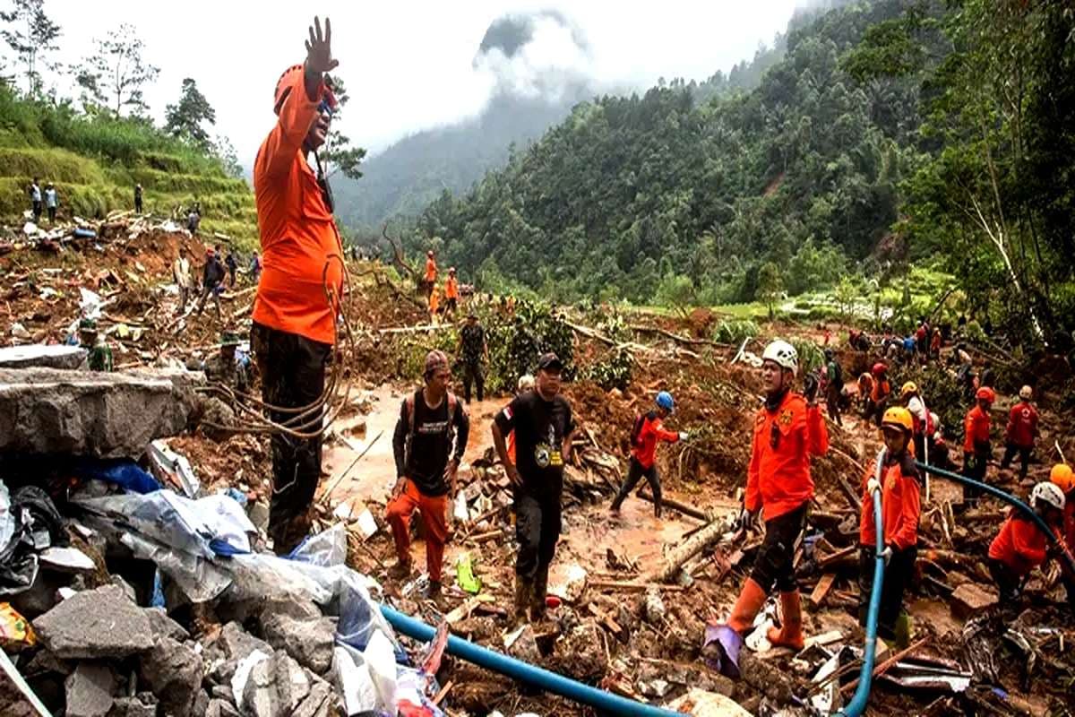 Update Terbaru! 21 Meninggal Dunia Akibat Bencana Longsor di Kabupaten Pekalongan, BNPB Terus Lakukan Pencarian Korban