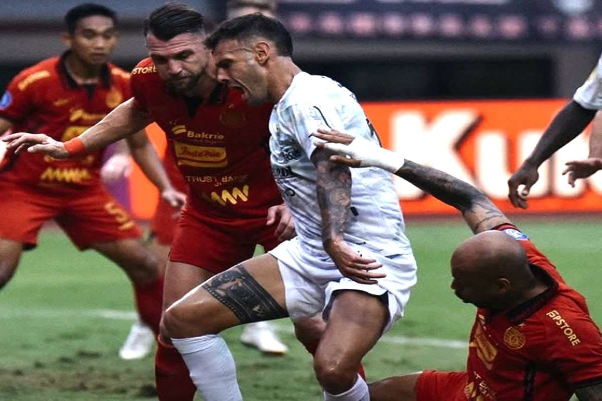 Suporter Ngamuk! Kericuhan Pecah Usai Laga Panas Persija vs Persib