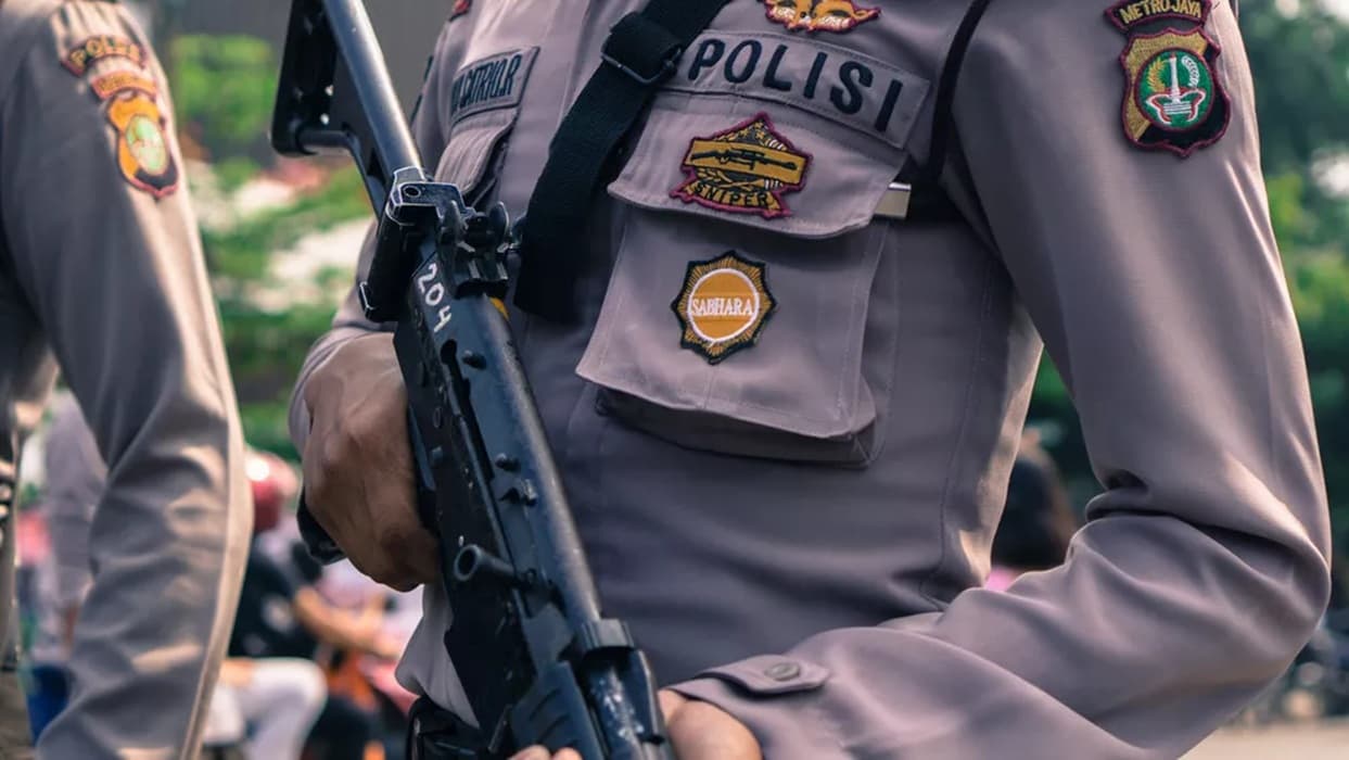 Komentar Keras Netizen, Bela Band Sukatani: Bayar, Bayar, Bayar Polisi, Ada Intimidasi?