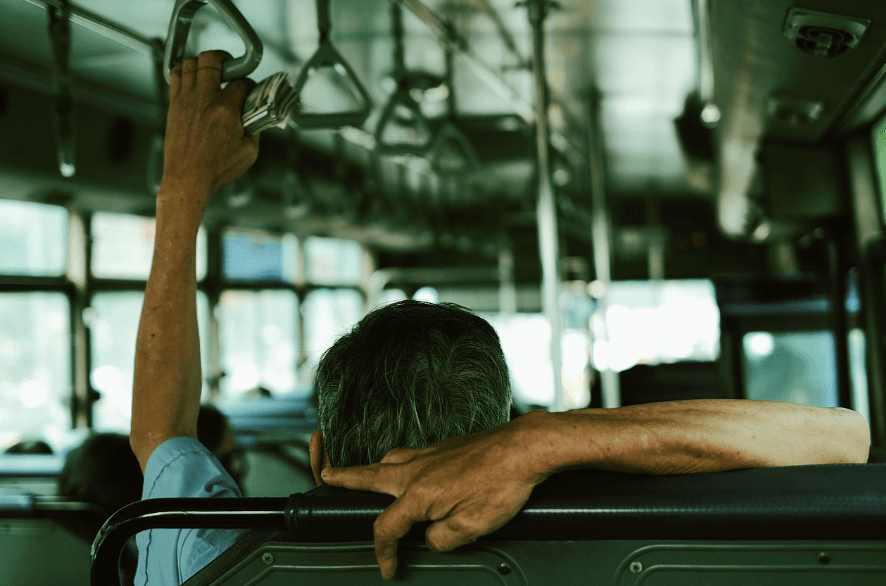 Simak! 5 Tips Cara Mengatasi Mabuk Di Perjalanan Saat Mudik Lebaran