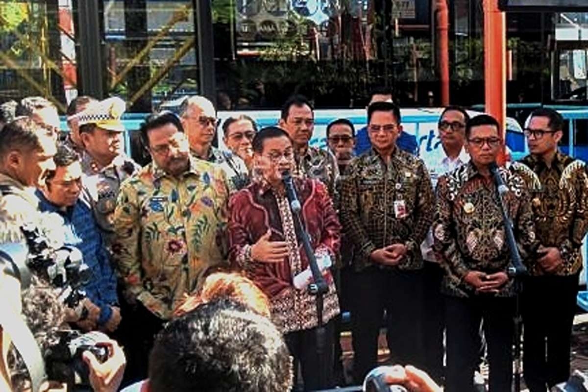 TEROBOSAN!: Gubernur Banten Resmi Lepas Rute TransJabodetabek Banten dan Jakarta, Era Baru Mobilitas Menembus Kemacetan!