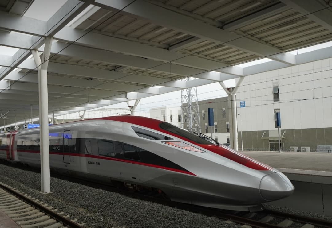 Jokowi Ketakutan? Menkeu Purbaya Yudhi Sadewa Tolak Bayar Utang Whoosh Pakai APBN