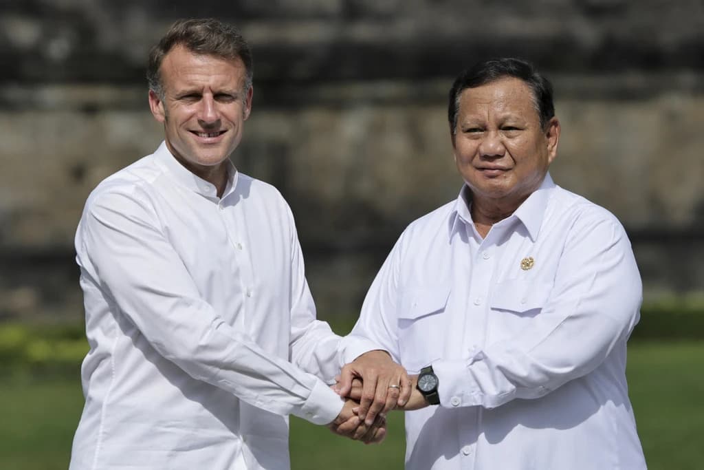 Prabowo dan Presiden Macron Sambangi Candi Borobudur, Jadi Saksi Tempat Penandatanganan Kerjasama