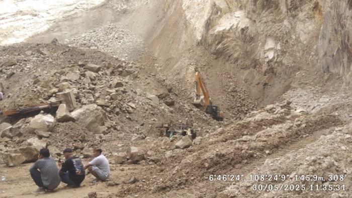 Pemprov Jabar Bantu Keluarga Korban Longsor Gunung Kuda, Biaya Pendidikan Anak Ditanggung