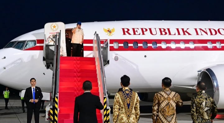 Selesai Misi di Singapura, Prabowo Langsung Terbang ke Rusia Temui Presiden Putin