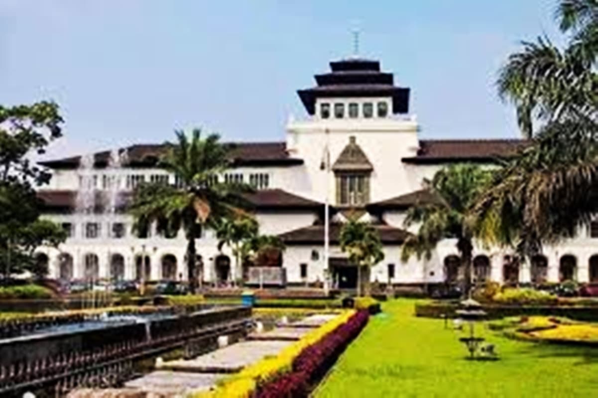 Pekerja Wisata Jawa Barat Naik Pitam Soal Study Tour, Dedi Mulyadi Bikin Warganya Sendiri Bangkrut?